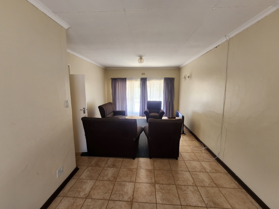 3 Bedroom Property for Sale in Naudeville Free State